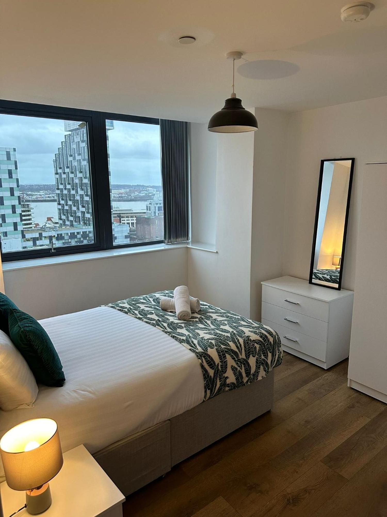 Stunning City View Apartment By Central Stay Liverpool Kültér fotó